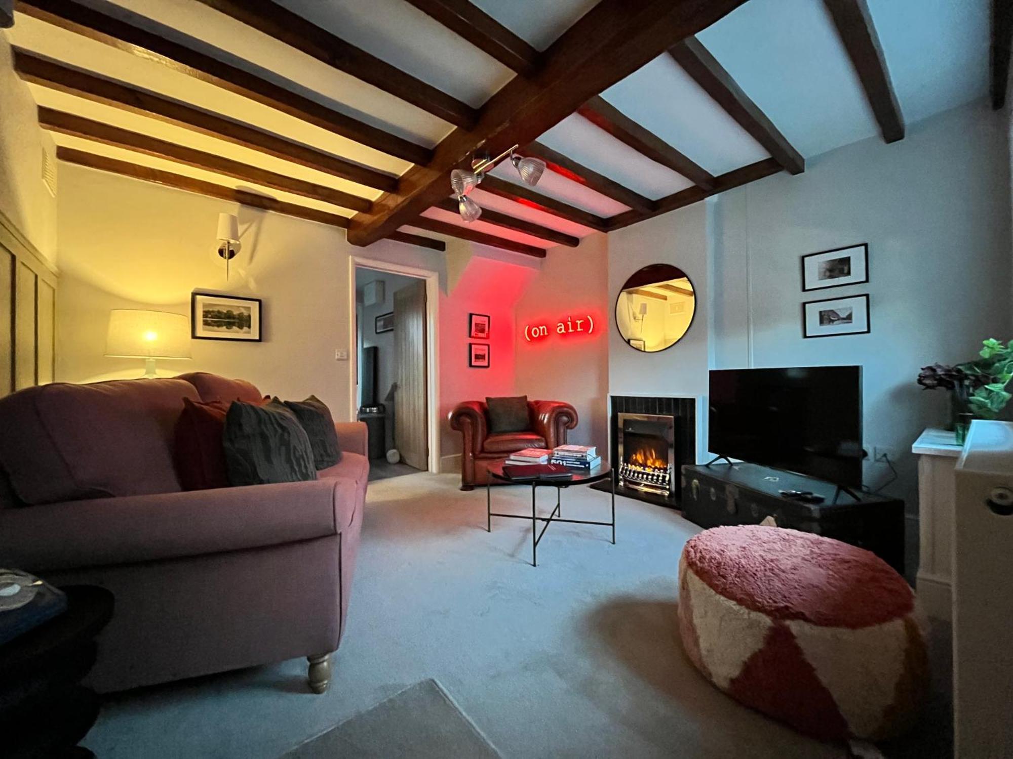 Boutique Style Cosy Cottage Ellesmere Exterior photo
